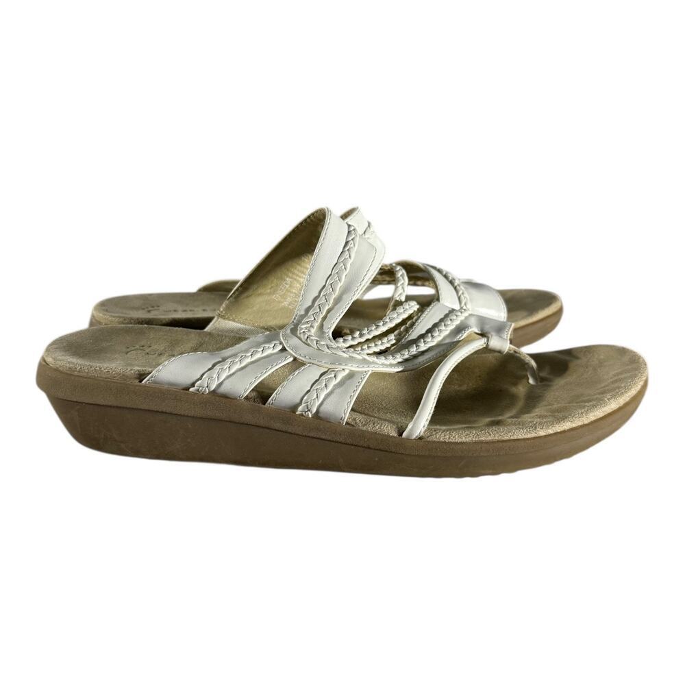 Wear Ever Freeda White Wedge Sandals Women’s Thongs Shoes 10M Slip On